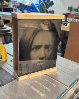 Individual wet plate frame